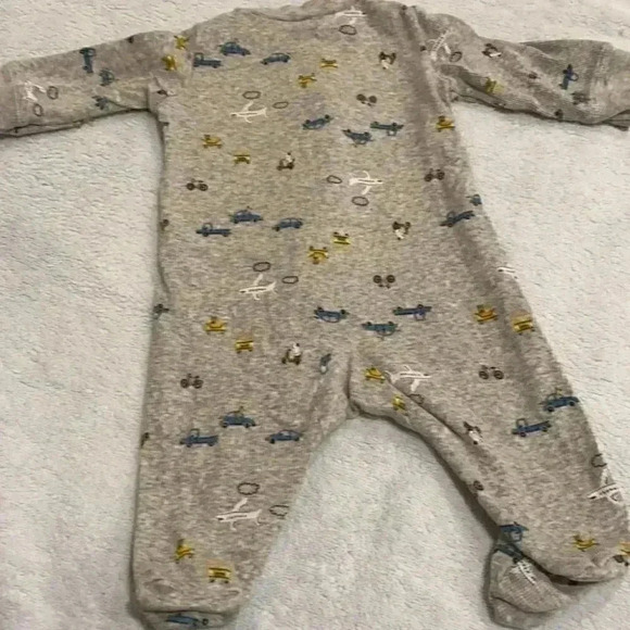 Carter’s Pajamas - Picture 4 of 7